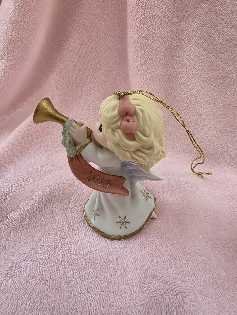 Precious Moment 'Peace on Earth and Goodwill to All' Ornament 2013